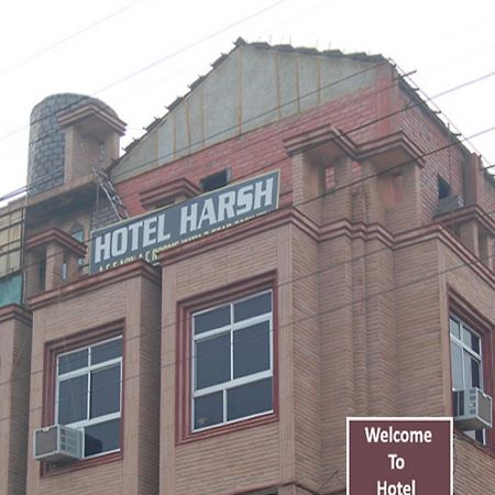 Harsh Hotel Suratgarh Eksteriør billede